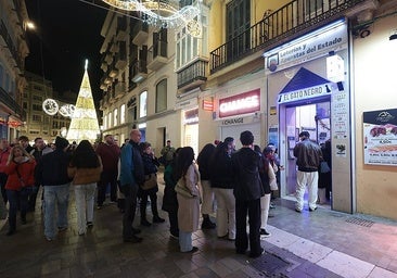 How much have people in Malaga and along the Costa del Sol spent on average trying their luck in Spain's huge Christmas lottery draw?