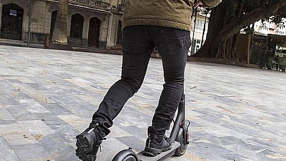 DGT clarifies obligation to register electric scooters in Spain in 2026