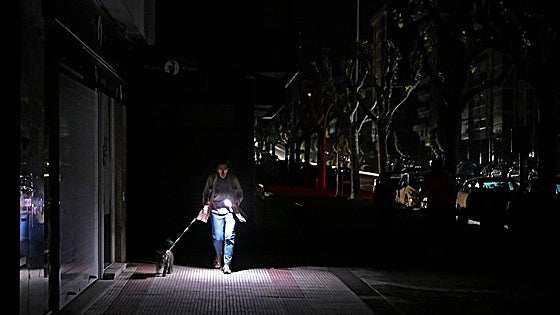 A year in Spain for losing power and also for clinging onto it