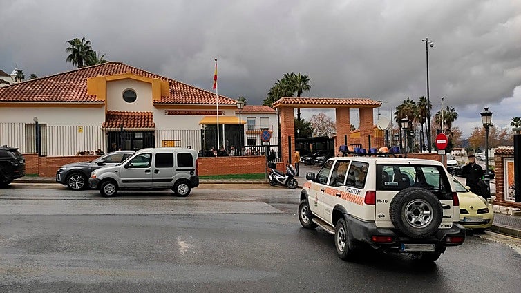 Urgent search for two men reported missing after possibly being swept away by river current in Guadalhorce valley town