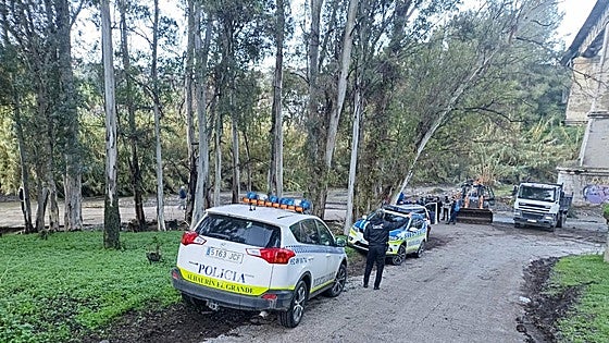 Huge search operation resumes for second Alhaurín el Grande man swept away during weekend storm