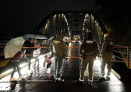 The iron bridge in Cártama Estación was closed to traffic.