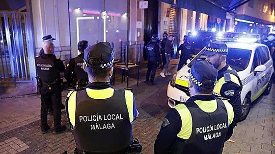 Man breaks into his ex-partner's house in Malaga and threatens to kill her