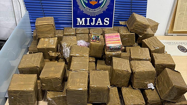 A shoot-out, a car crash and hashish hidden in a refuse container: the story of a botched drug theft in Mijas