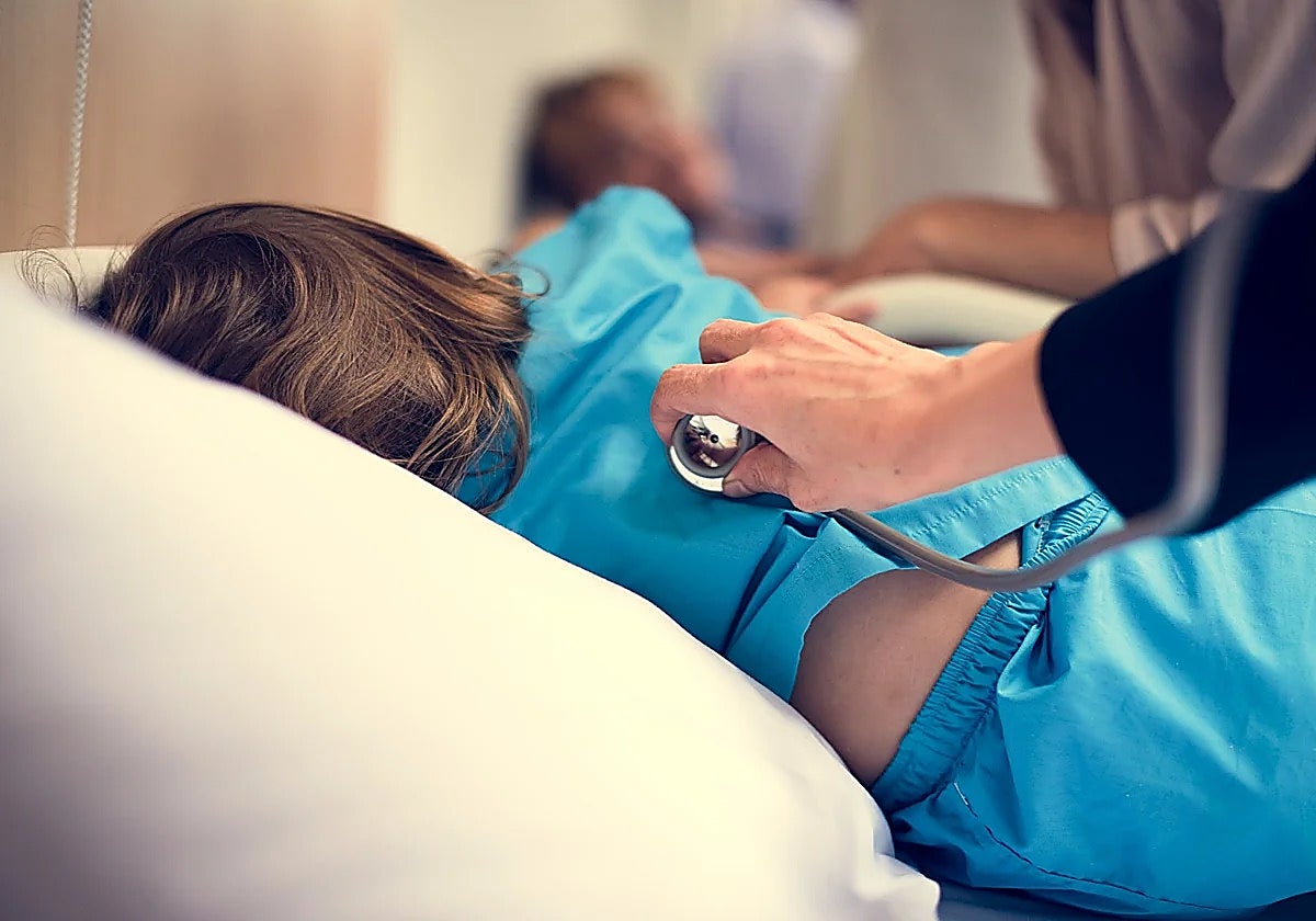 Doctors call for children in Spain to be vaccinated against hepatitis A in light of alarming rise in cases