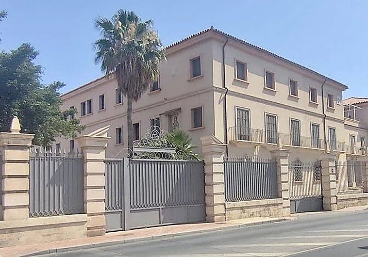 Exterior of the Almería Seminary.