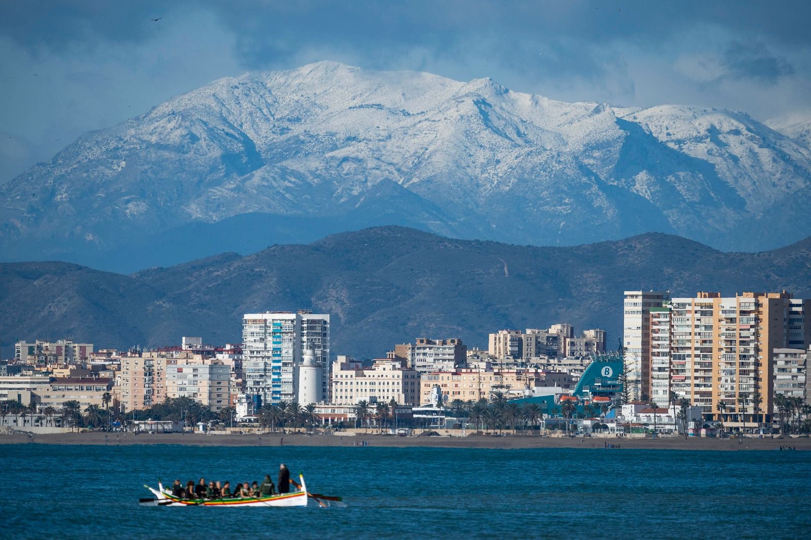 Sierra de las Nieves seen from El Palo.