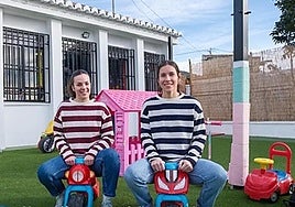 Marta and Estefanía in the playground.