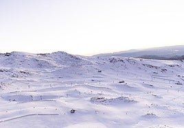 View of the Sierra Nevada slopes.