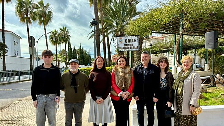 Torremolinos names a street in honour of 'role model' teacher