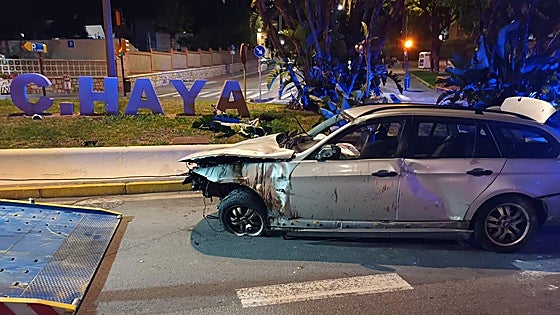 Malaga crime: drunk driver crashes and overturns car near Hospital Regional