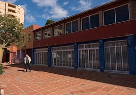 The former Almuñécar tourism building where the day centres are to be built