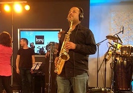 American saxophonist Erly Thornton returns to Malaga for afternoon Valentine’s Day concert.