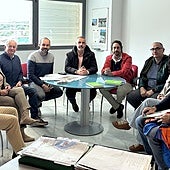 Meeting of representatives from Torrox town hall, ihe Diputación and El Taller de la Amistad.