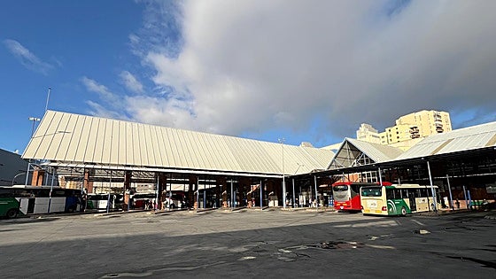 Bus runs over woman's legs at Malaga station