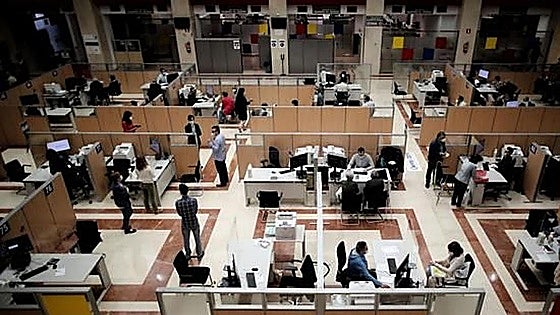 Spain economy: treasury exempts minimum-wage earners from personal income tax