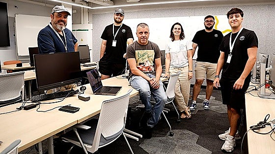 Malaga youth create cyber-security start-up in Google basement and win national award