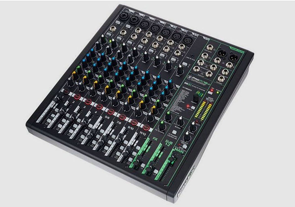 Local entertainment sector rallies after musical instruments stolen from a van in Benalmádena