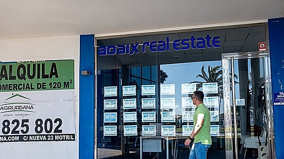 The price of property complete with squatters in Granada province: from 5,000 to 500,000 euros