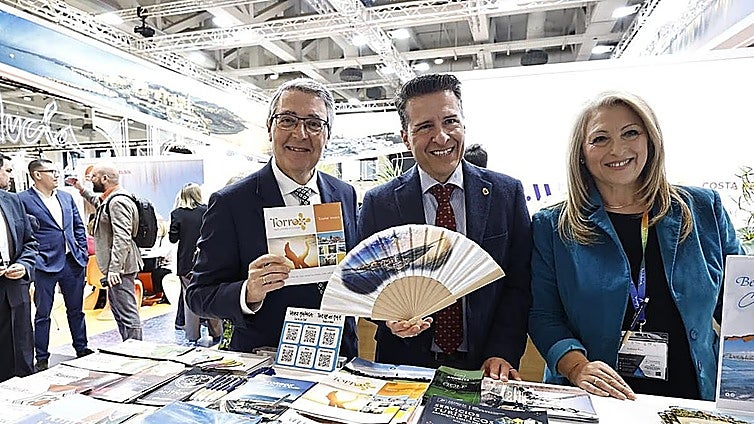 Axarquía towns promote their tourist attractions in Berlin
