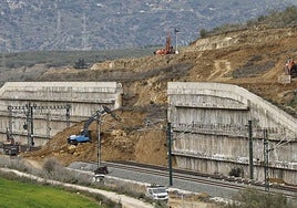 Machines working to stabilise the landslide in Álora, which is delaying the reopening of the high-speed rail.