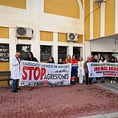 Photo from the demonstration that took place in front of the health centre in Torrox on Monday morning.