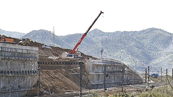 Malaga-Madrid AVE new reopening deadlines