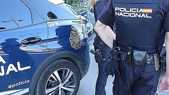 Malaga shooting: police investigate incident in mountain town and look for suspects