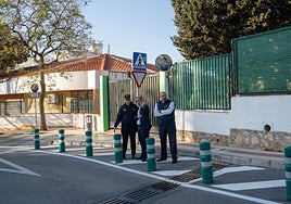 Road safety measures have been carried out in the area surrounding El Tomillar school.