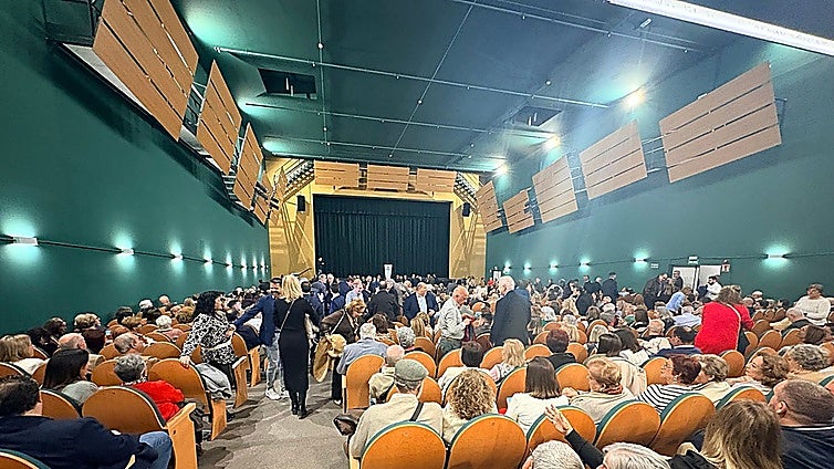 Curtain rises at Vélez-Málaga theatre after 24-year closure