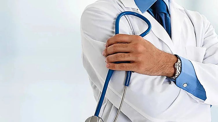 Two Malaga doctors among 50 best private doctors in Spain in 2025