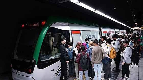 Malaga metro workers go on strike during Holy Week peak days and times