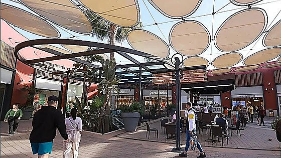 Are shops in Malaga province open during final stretch of Holy Week?