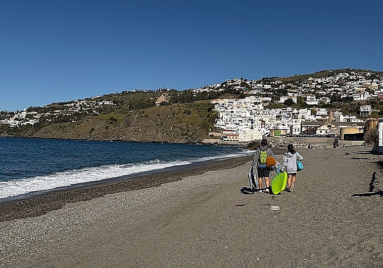 The 82.3-kilometre footpath linking the towns on Granada's Costa Tropical