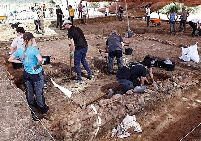 The last dig at the Phoenician site of Cerro del Villar.