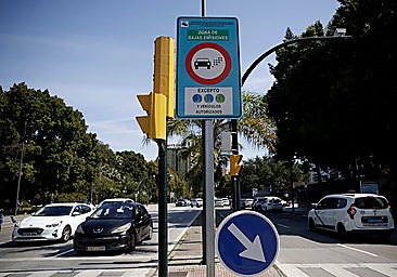 A sign indicating access to the Low Emission Zone in Malaga.