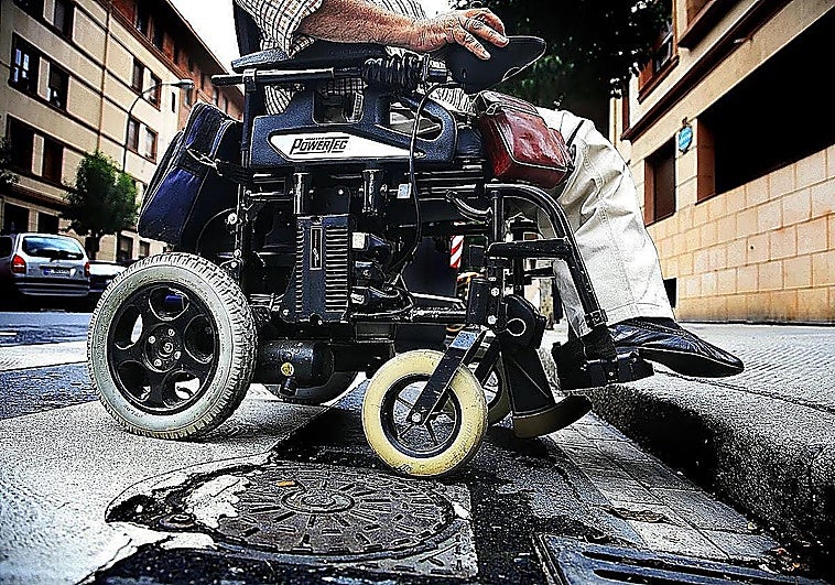 Remanded in custody for allegedly stealing a disabled homeless man's wheelchair in Valencia