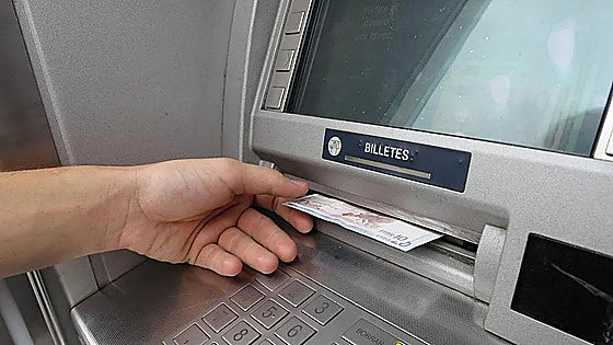 Spain crime: thieves targeted elderly at ATMs to steal thousands