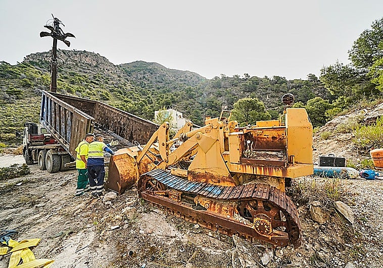 Heavy machinery removed from former Nerja quarry after almost 30 years