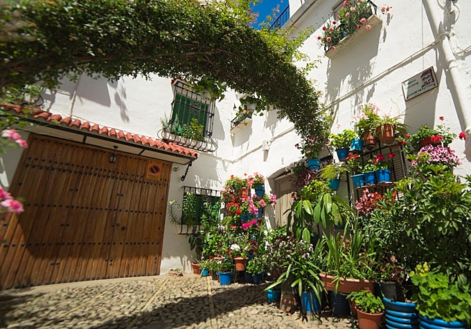 This popular event preserves both typical architecture and community life.