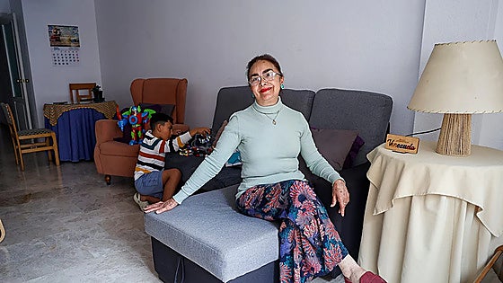 Malaga's elderly residents fight loneliness together: 'It hits you without a warning'