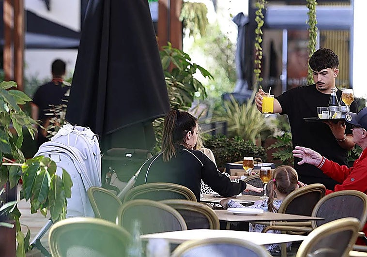 Andalusian GDP grows above Spanish average mostly thanks to services sector