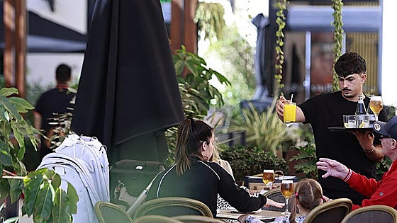 Andalusian GDP grows above Spanish average mostly thanks to services sector