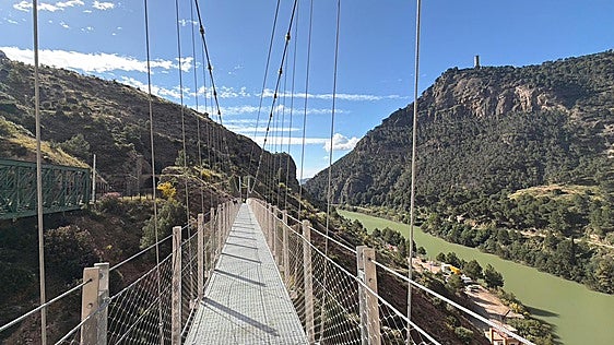 A look at the new 110-metre long footbridge at the Caminito Del Rey