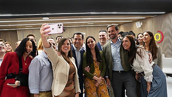Moreno pledges to extend social security waivers and grants for Andalucía’s self-employed