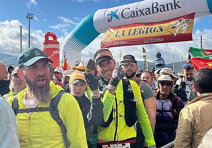 Jessica Muñoz and Pelayo Álvarez, centre.