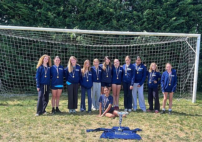 Girls' B team.