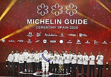 Image of the chefs who received three stars during the Michelin Stars 2026 award gala.