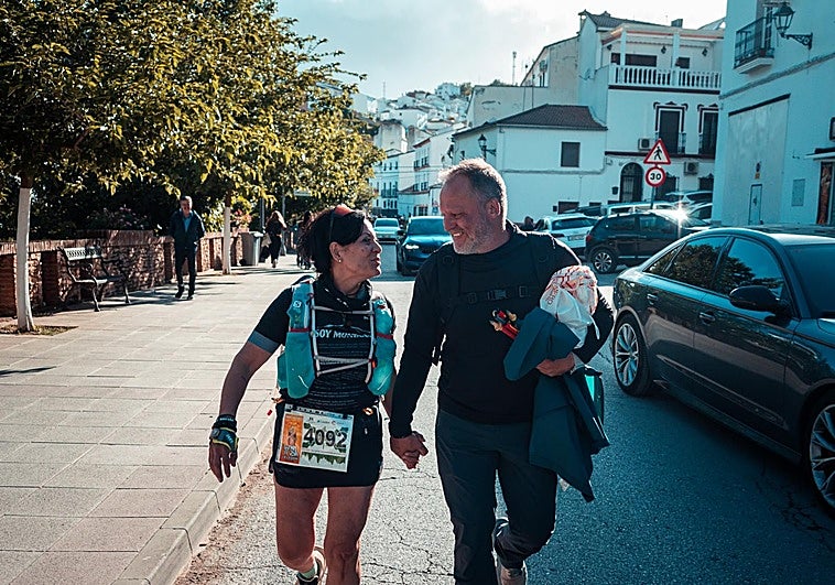 Silvia Álvarez, the mother who finished the 101 Ronda race with her dead son's race bib