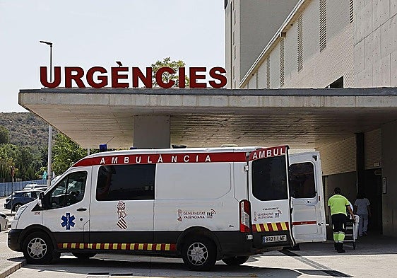 Young Valencian man loses testicle following health centre misdiagnosis